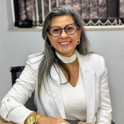 Foto de Maria Adriane de Siqueira Bueno - Diretora ABRH-GO